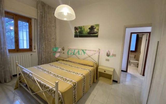 6 Beds at the Conchiglia -rif Ostro