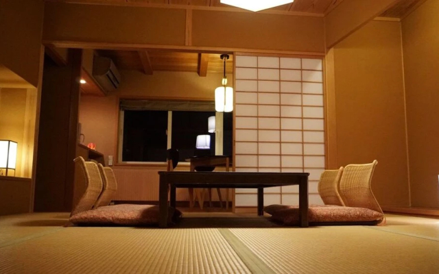 Wakakiryokan