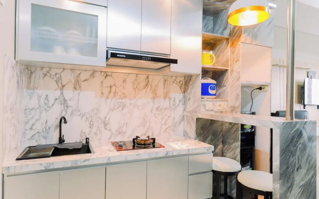 Homey And Minimalist 1Br Royal Sentul Park Apartment