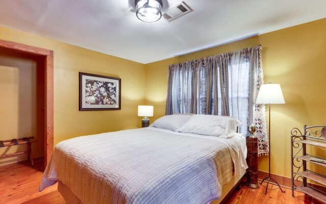 Fayetteville Home w/ Patios Near Town & University