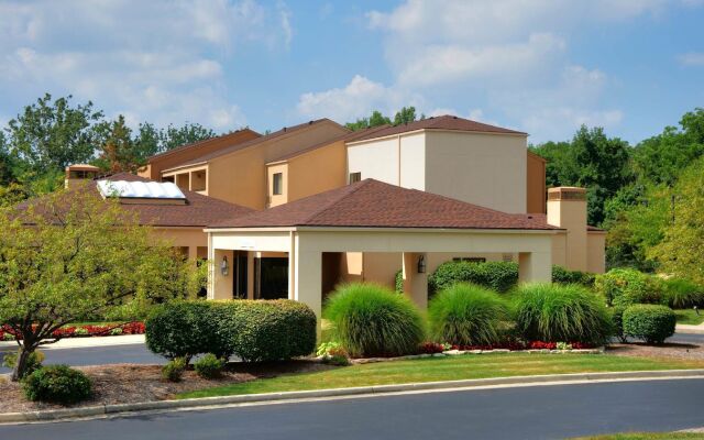Courtyard by Marriott Indianapolis Castleton