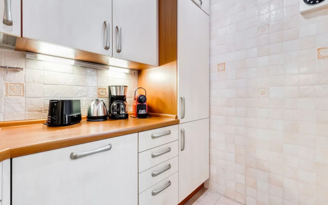 Trevi Fountain Apartments