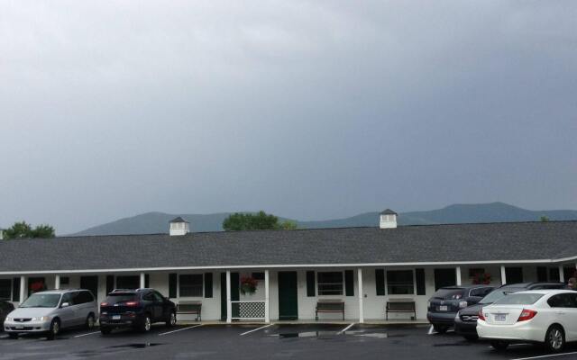 Briarcliff Motel