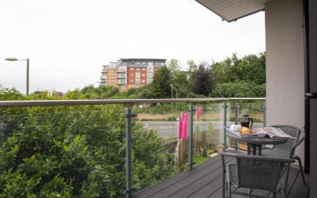 Western Gate, Executive Central Apartments