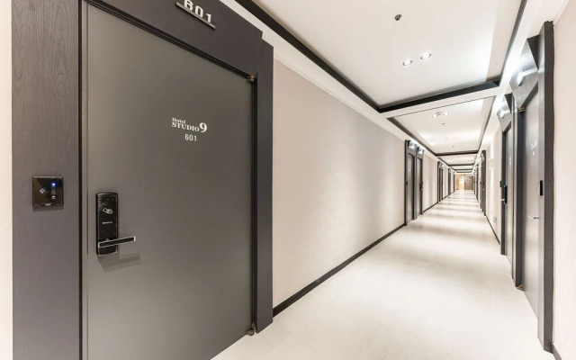 Ansan Studio 9
