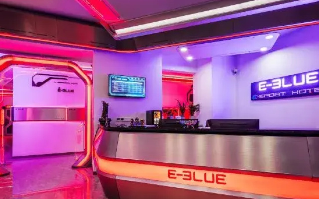 Ebo E-Sports Hotel (East Ningbo Yintai City Store)