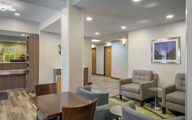 Best Western St. Clairsville Inn & Suites