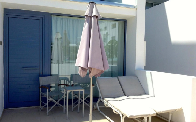 Limanaki Beach Hotel