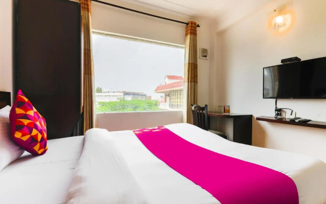 Oyo 32589 Sky Hotel