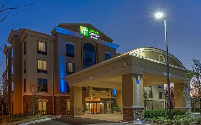 Holiday Inn Express & Suites Orlando East - UCF Area, an IHG Hotel