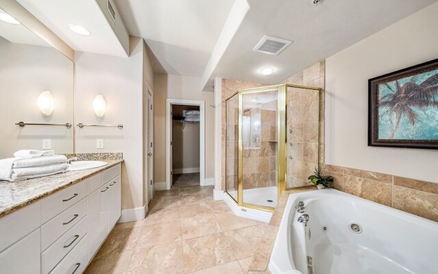 Crd0309 2 Bedroom Condo