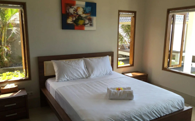 Air Sanih Beach Villa