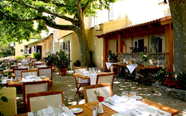 Hotel Restaurant La Corniche