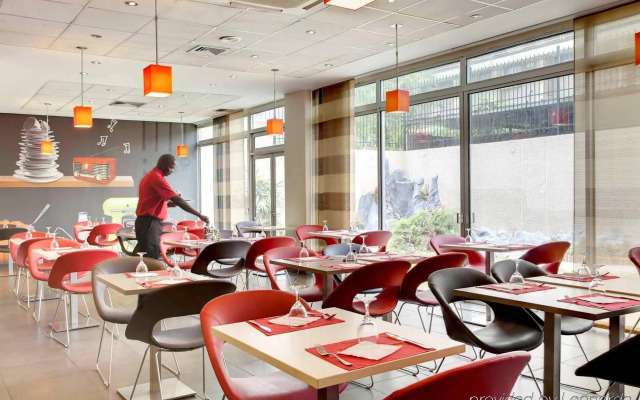 Ibis Abidjan Plateau