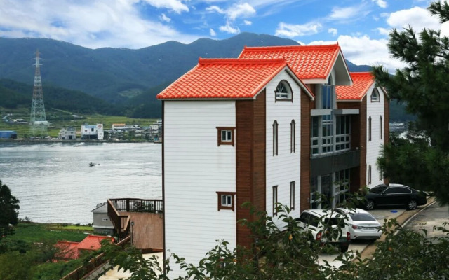 Illua Pension