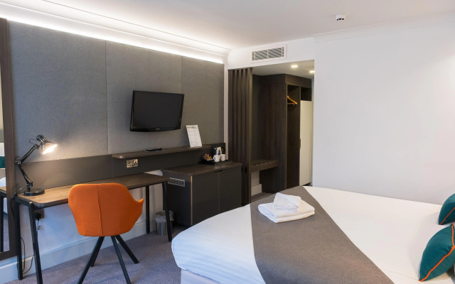 Holiday Inn Doncaster A1 M Jct 36 by IHG