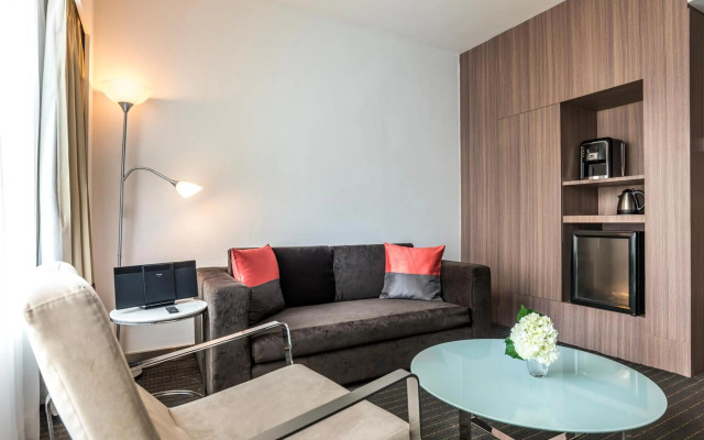 Hilton Garden Inn Bangkok Silom