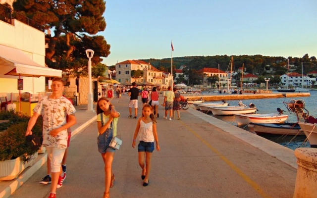 Apartments Mare