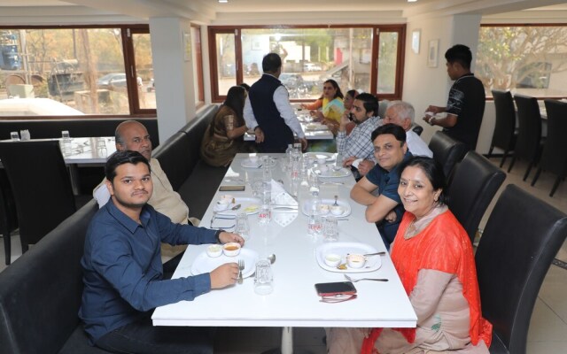 Hotel Kewal