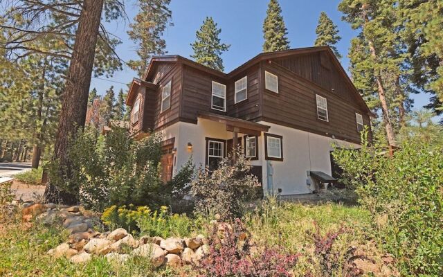 Sunny Woods Acres Near Golf & Adventure Park