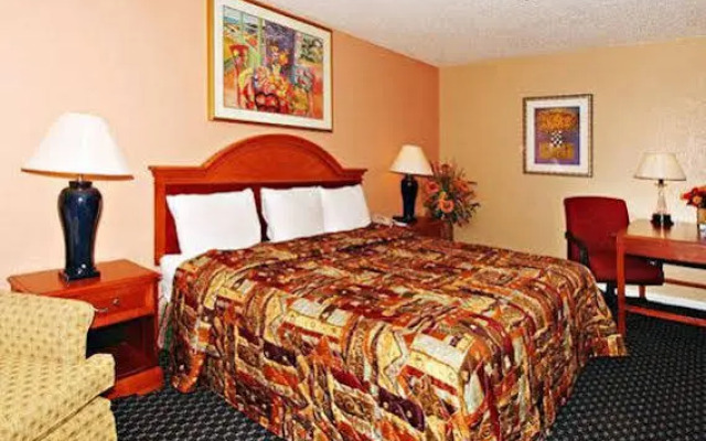 Rodeway Inn & Suites