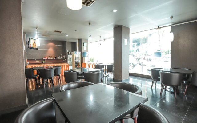 Mirah Hotel
