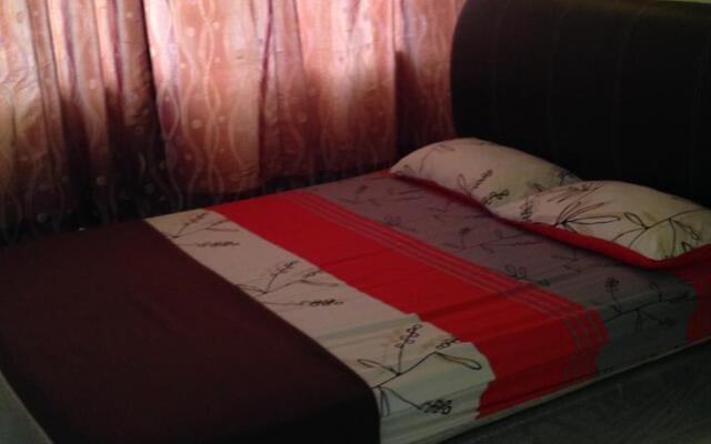 Menzan @ Bayu Emas Apartment