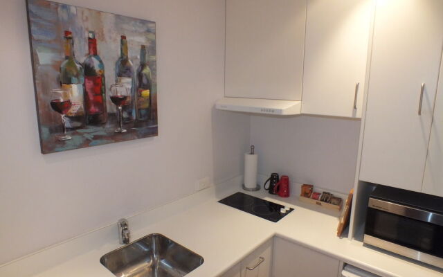 Russell View Apartments