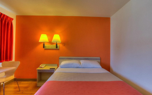 Motel 6 Troutdale, OR - Portland East