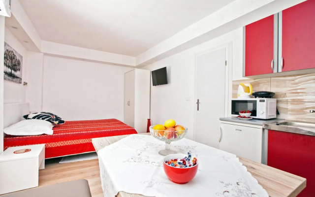 The Garden Rooms & Suites