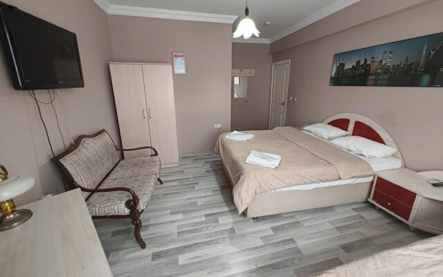 Taç Home