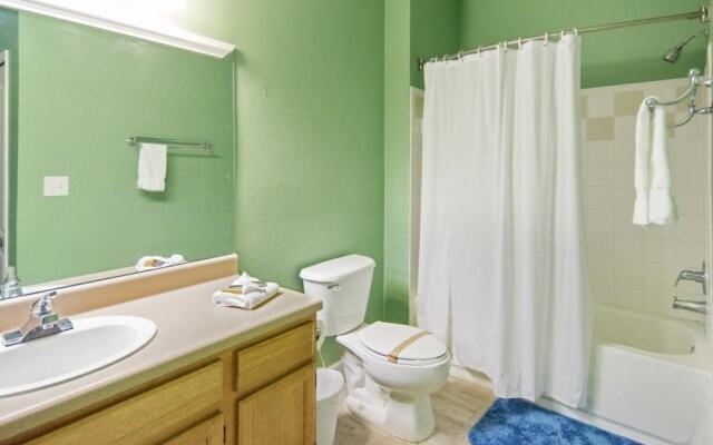 Runaway Beach - 2 Bd Villa (RW 22202)