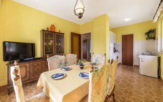 Beautiful Home in Medulin With Wifi and 3 Bedrooms
