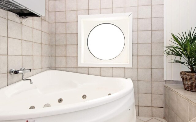 6 Person Holiday Home in Ebeltoft