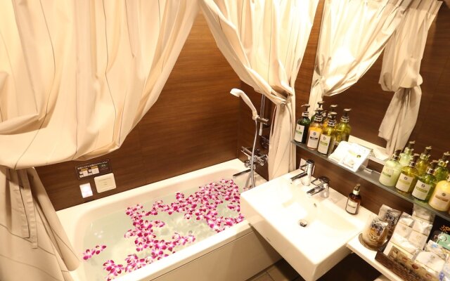 Hotel Petit Bali Higashishinjuku - Adults Only