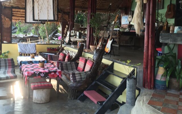 Bamboo Bay Resort
