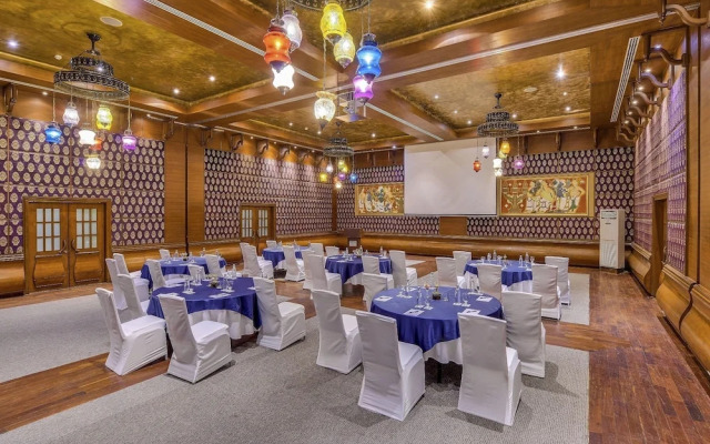 Radisson Plaza Resort & Spa