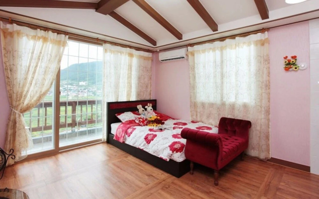 Namhae Memory Plus Bed and Breakfast