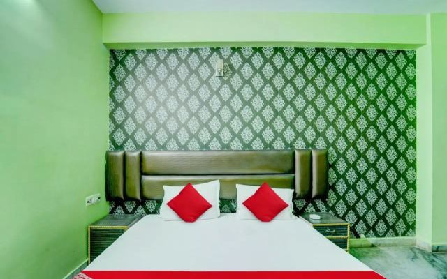 OYO 9061 Savera Retreat