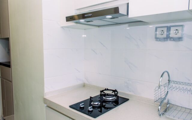 Studio With Cozy Design At Sky House Bsd Apartment
