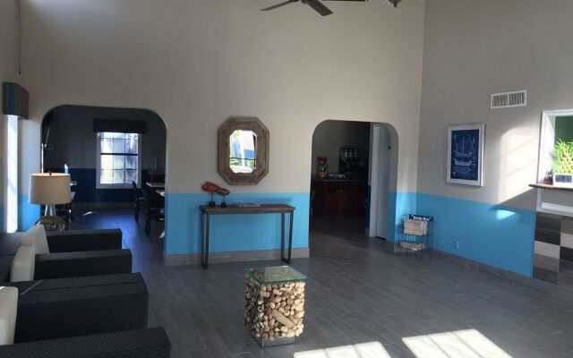 Captain's Quarters Inn