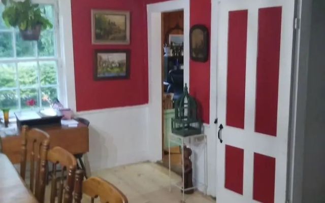Hummingbird Hill Bed & Breakfast