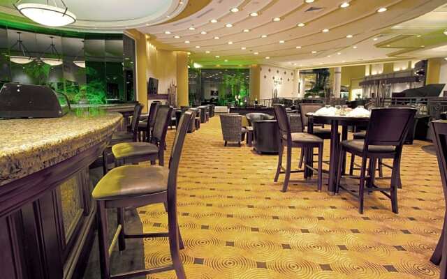 Crowne Plaza - Maruma Hotel & Casino