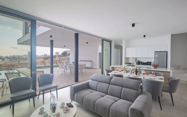 Protaras Aqua Pearl Villa Aq11