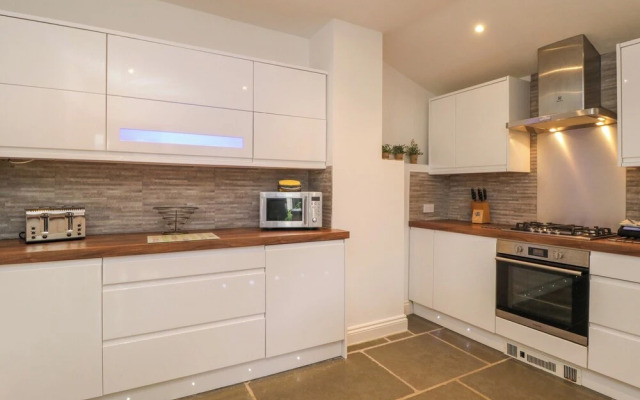 Samphire Lodge