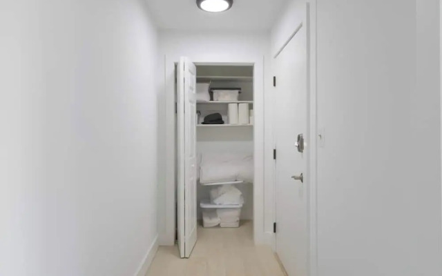 4206 Washington Blvd Condos