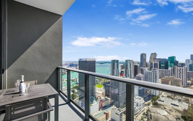 Studio with City Views in Downtown Miami
