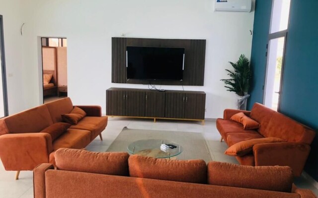 Saly Center Villa