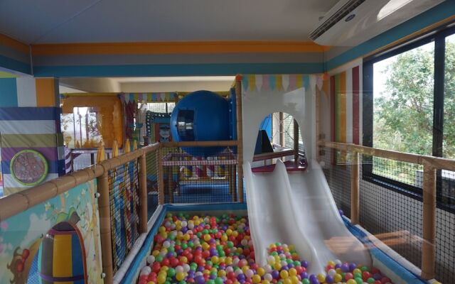 The Adventure Mountain Club