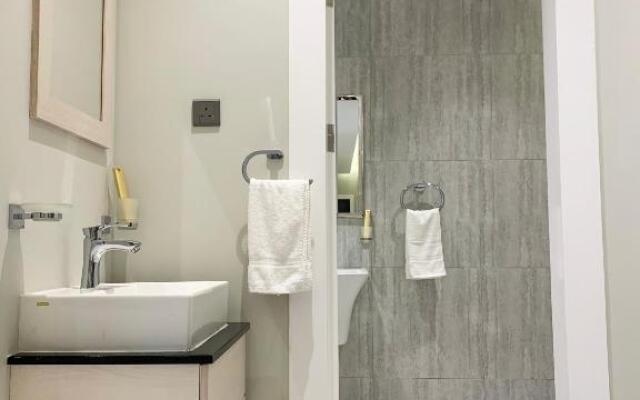 Kease Arid H -7 Luxury Gold Balcony AG61